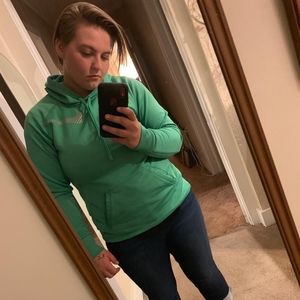 Meet your Posher, Dakota